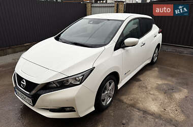 Хетчбек Nissan Leaf 2018 в Києві