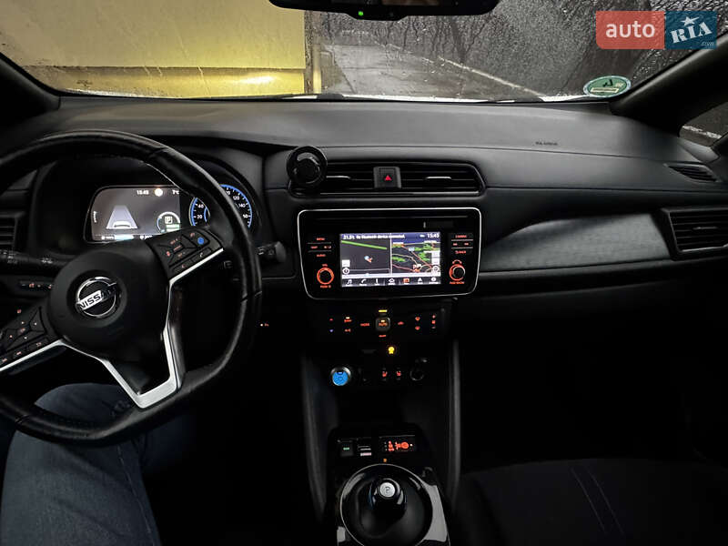Хэтчбек Nissan Leaf 2018 в Киеве