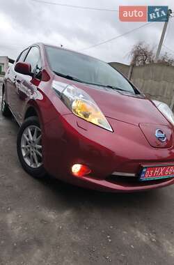 Хетчбек Nissan Leaf 2015 в Луцьку