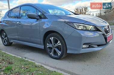 Хэтчбек Nissan Leaf 2021 в Днепре