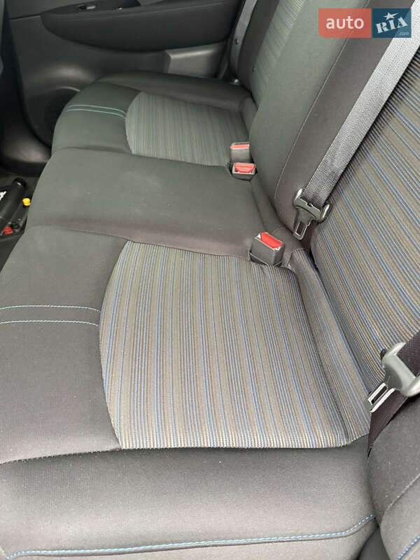 Хэтчбек Nissan Leaf 2020 в Переяславе