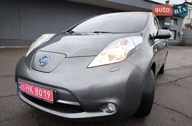 Хэтчбек Nissan Leaf 2014 в Львове
