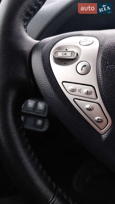 Хэтчбек Nissan Leaf 2015 в Фастове