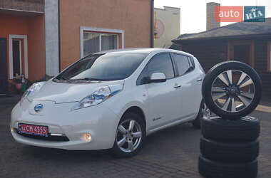 Хэтчбек Nissan Leaf 2015 в Самборе