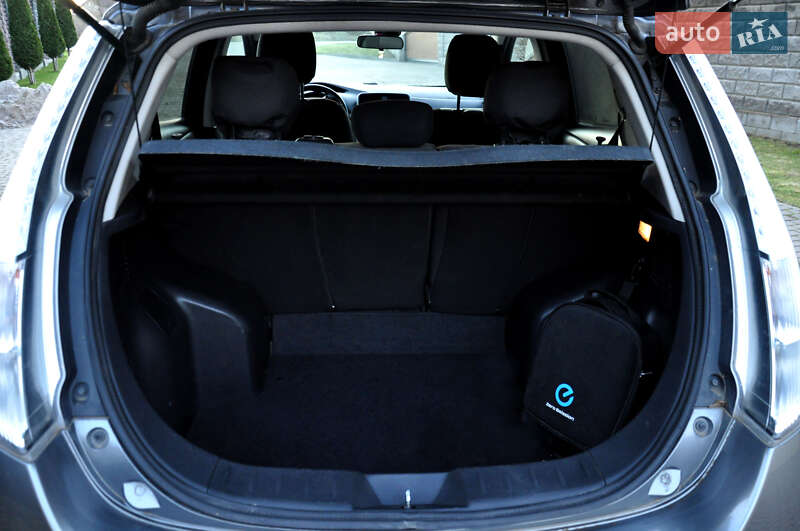 Хетчбек Nissan Leaf 2014 в Рівному