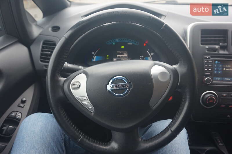 Хетчбек Nissan Leaf 2013 в Самборі фото 32 Хетчбек Nissan Leaf 2013 в Самборі