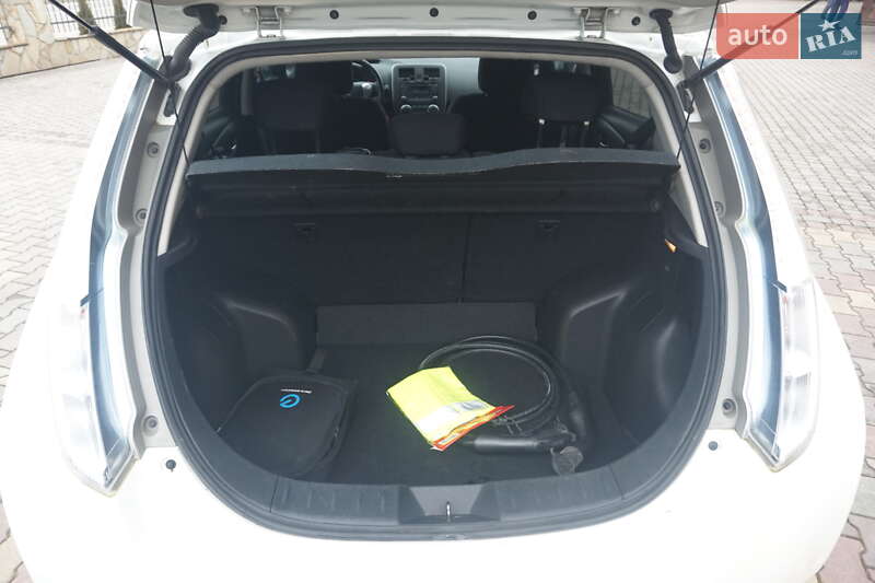 Хетчбек Nissan Leaf 2013 в Самборі фото 55 Хетчбек Nissan Leaf 2013 в Самборі