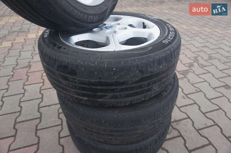 Хетчбек Nissan Leaf 2013 в Самборі фото 81 Хетчбек Nissan Leaf 2013 в Самборі