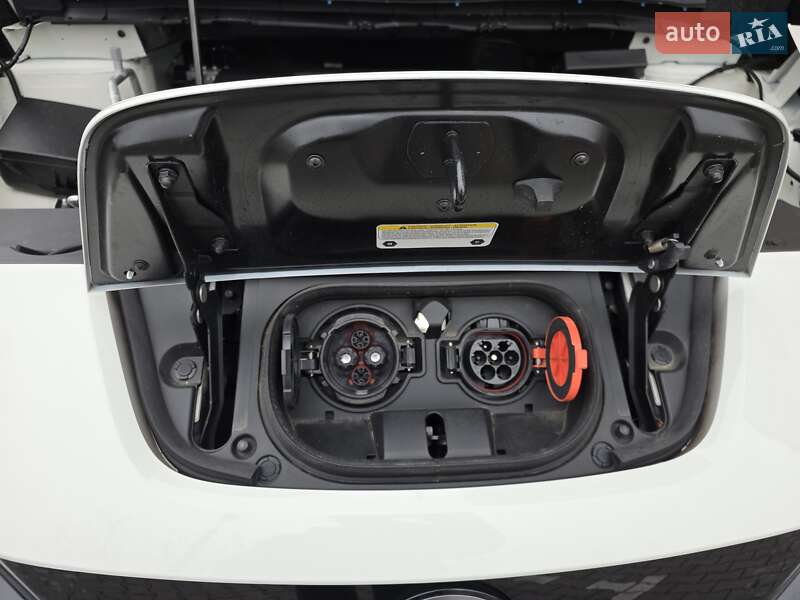 Хетчбек Nissan Leaf 2022 в Одесі