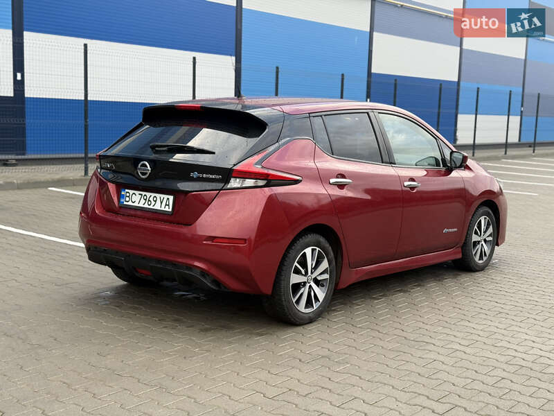 Хэтчбек Nissan Leaf 2019 в Львове