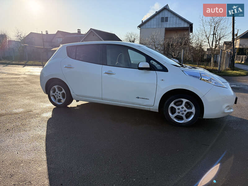 Хетчбек Nissan Leaf 2013 в Калуші фото 8 Хетчбек Nissan Leaf 2013 в Калуші