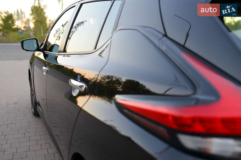 Хэтчбек Nissan Leaf 2023 в Турийске фото 39 Хэтчбек Nissan Leaf 2023 в Турийске