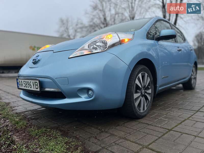 Хэтчбек Nissan Leaf 2014 в Киеве