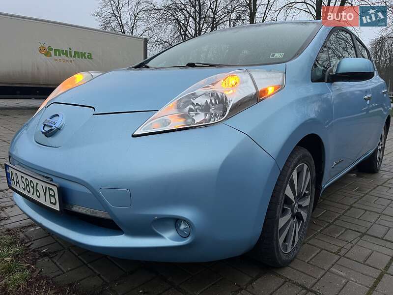 Хэтчбек Nissan Leaf 2014 в Киеве