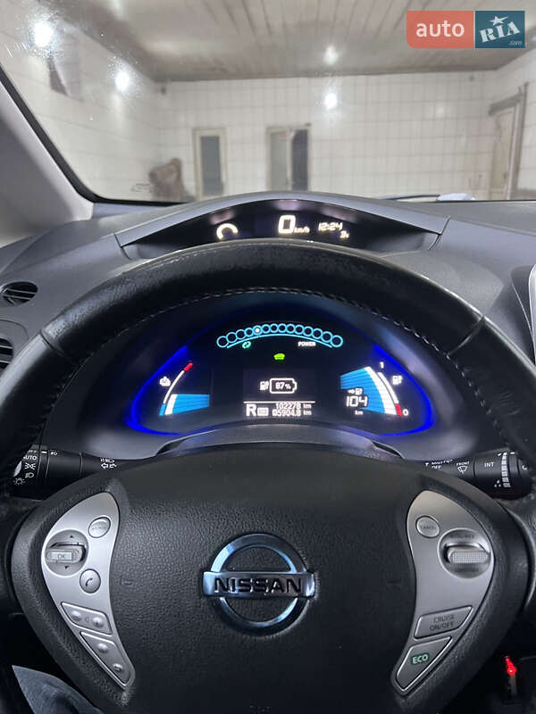 Хетчбек Nissan Leaf 2016 в Ямполі фото 12 Хетчбек Nissan Leaf 2016 в Ямполі