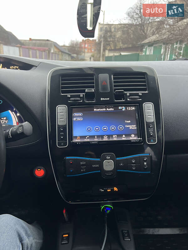 Хетчбек Nissan Leaf 2016 в Ямполі фото 13 Хетчбек Nissan Leaf 2016 в Ямполі