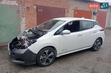 Хэтчбек Nissan Leaf 2018 в Шепетовке