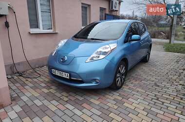 Хетчбек Nissan Leaf 2013 в Дніпрі