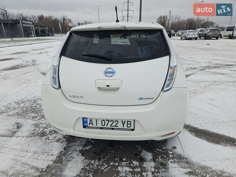 Хэтчбек Nissan Leaf 2014 в Ирпене