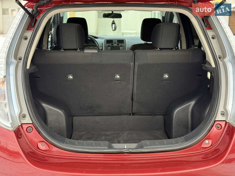 Хетчбек Nissan Leaf 2013 в Запоріжжі фото 9 Хетчбек Nissan Leaf 2013 в Запоріжжі