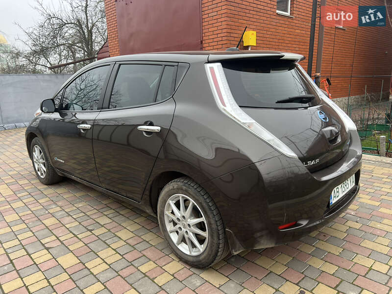 Хэтчбек Nissan Leaf 2015 в Виннице