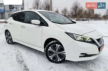 Хетчбек Nissan Leaf 2021 в Києві