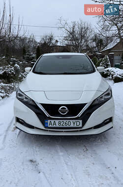 Хетчбек Nissan Leaf 2020 в Боярці
