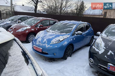 Хетчбек Nissan Leaf 2014 в Чернівцях