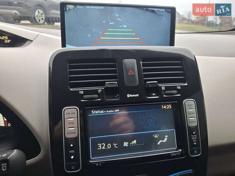 Хэтчбек Nissan Leaf 2013 в Каменец-Подольском