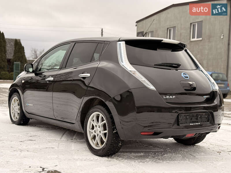 Хетчбек Nissan Leaf 2014 в Дубровиці