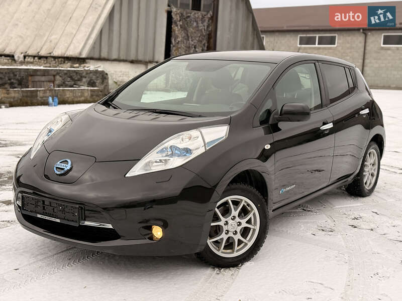 Хетчбек Nissan Leaf 2014 в Дубровиці