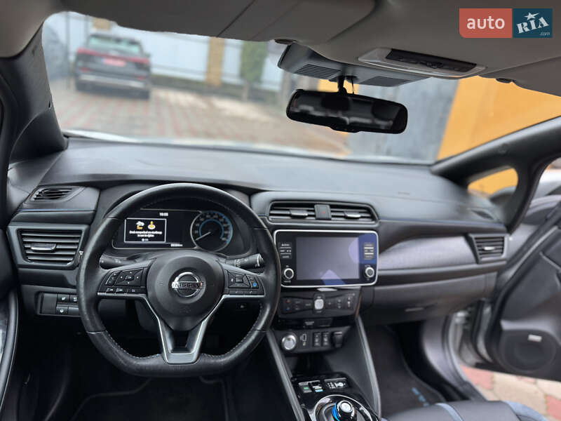 Хэтчбек Nissan Leaf 2019 в Ровно