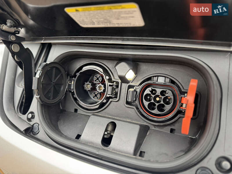 Хэтчбек Nissan Leaf 2019 в Ровно