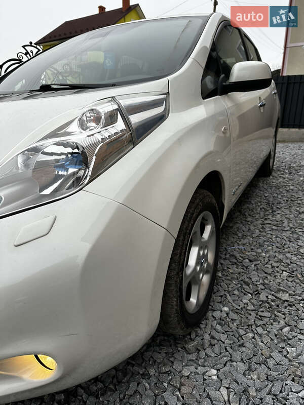 Хэтчбек Nissan Leaf 2014 в Трускавце