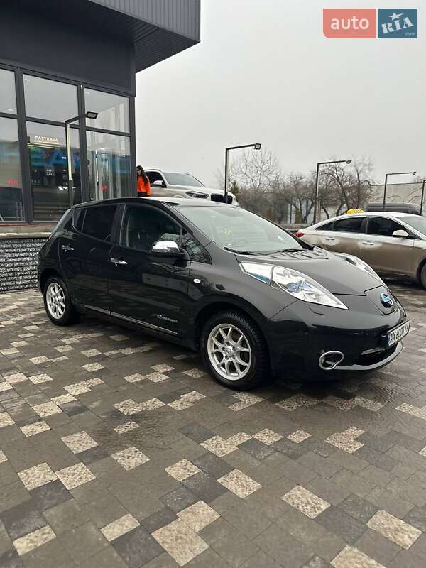 Хэтчбек Nissan Leaf 2014 в Харькове