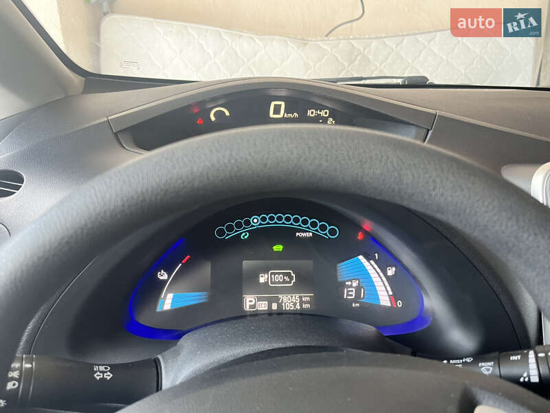 Хетчбек Nissan Leaf 2015 в Житомирі