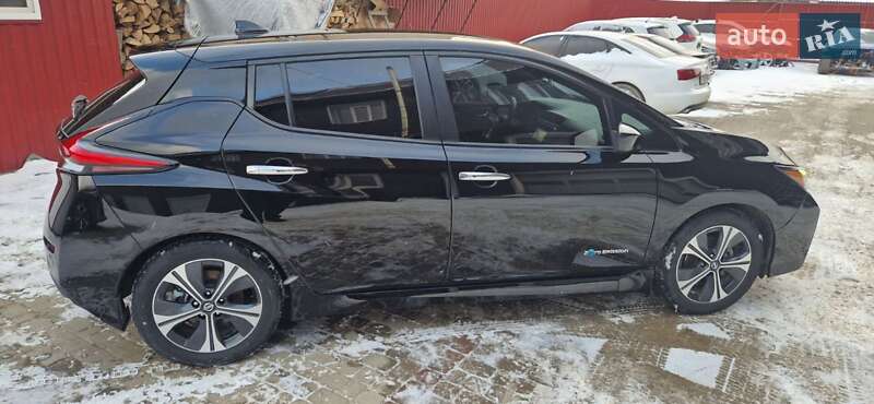 Хетчбек Nissan Leaf 2018 в Івано-Франківську