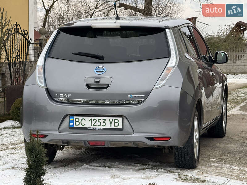 Хэтчбек Nissan Leaf 2013 в Дрогобыче
