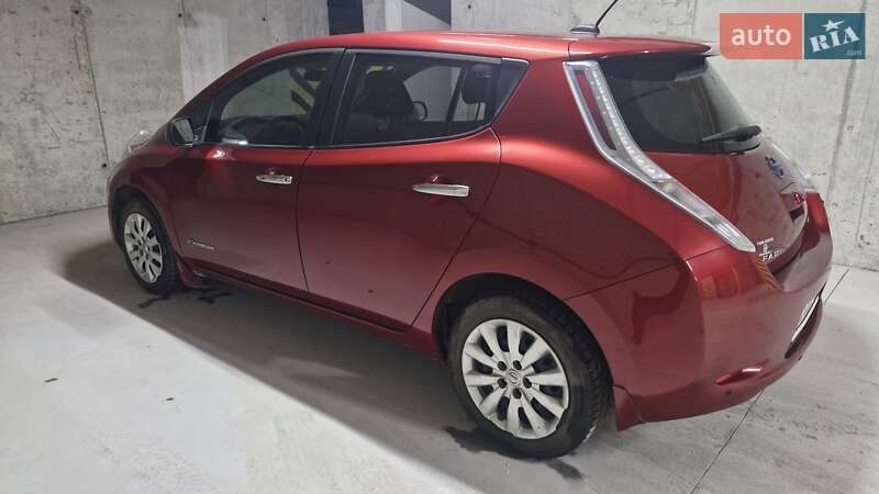 Хетчбек Nissan Leaf 2013 в Львові фото 3 Хетчбек Nissan Leaf 2013 в Львові