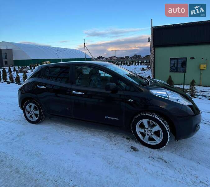 Хэтчбек Nissan Leaf 2017 в Луцке