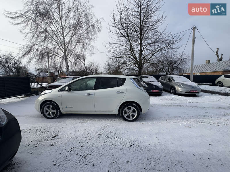 Хэтчбек Nissan Leaf 2012 в Луцке