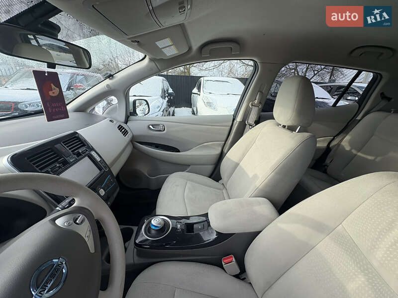 Хэтчбек Nissan Leaf 2012 в Луцке