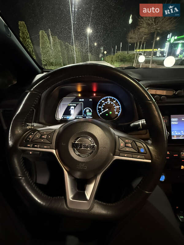 Хэтчбек Nissan Leaf 2017 в Тернополе