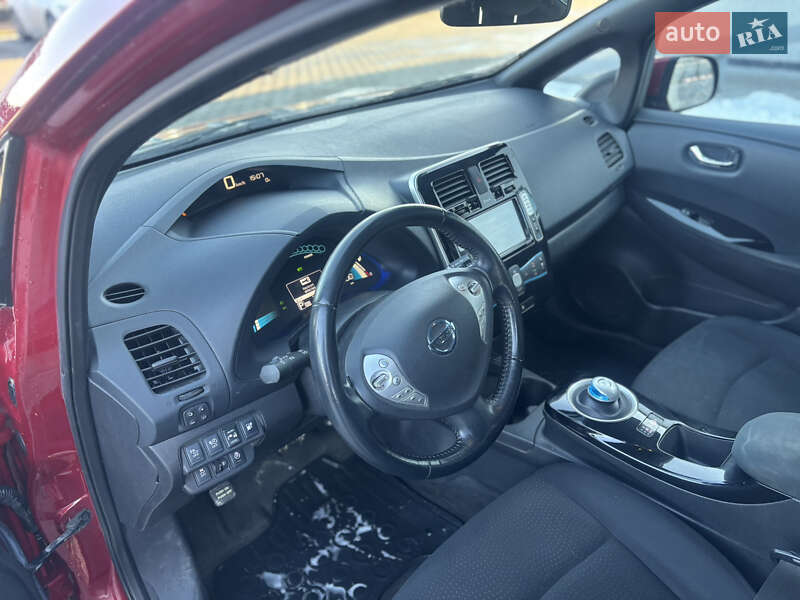 Хэтчбек Nissan Leaf 2014 в Владимире