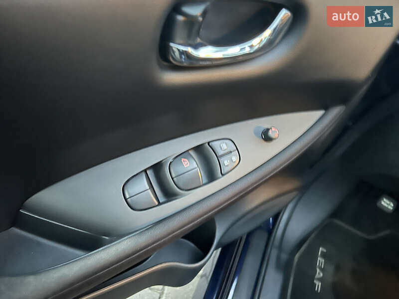 Хэтчбек Nissan Leaf 2023 в Ковеле