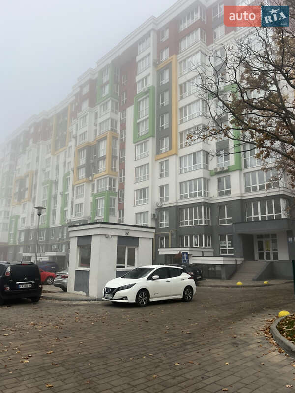 Хэтчбек Nissan Leaf 2018 в Киеве фото 2 Хэтчбек Nissan Leaf 2018 в Киеве