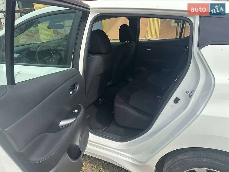 Хэтчбек Nissan Leaf 2022 в Николаеве