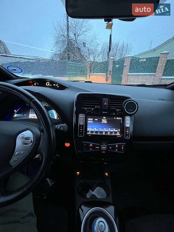 Хэтчбек Nissan Leaf 2016 в Виннице