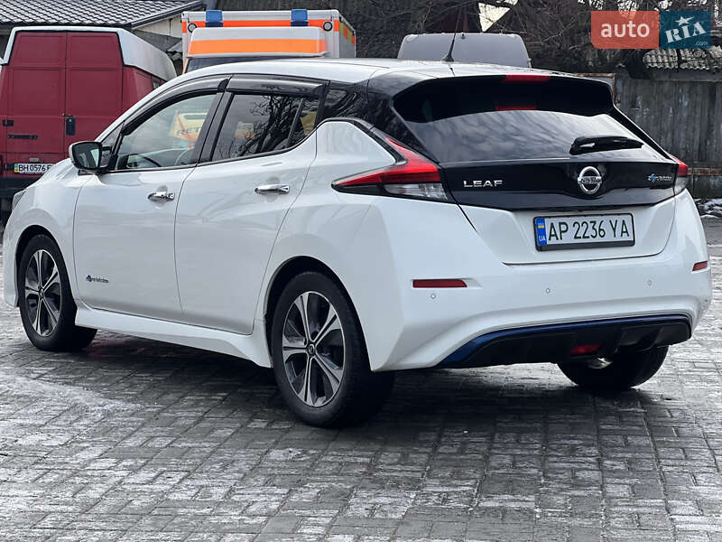 Хетчбек Nissan Leaf 2019 в Запоріжжі фото 7 Хетчбек Nissan Leaf 2019 в Запоріжжі
