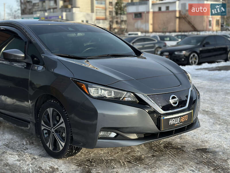 Хэтчбек Nissan Leaf 2022 в Шептицькому